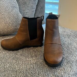Sorel women’s platform size 9.5